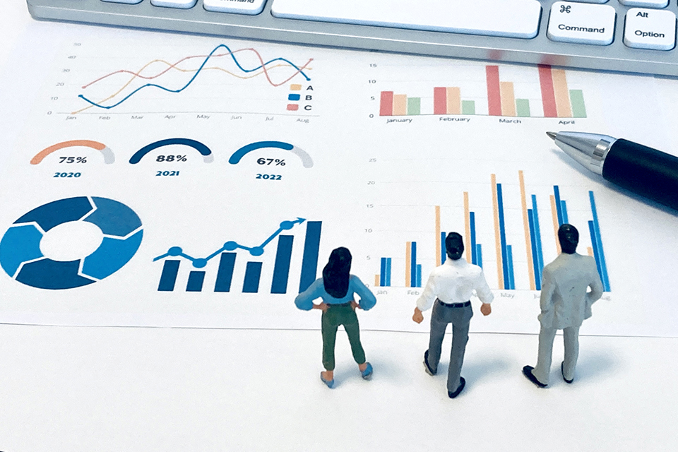 ファイブフォース分析で市場を読み解く：競争戦略の全体像を掴む思考法